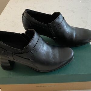 Clarks Promise Geana Shootie Leather Black size 8